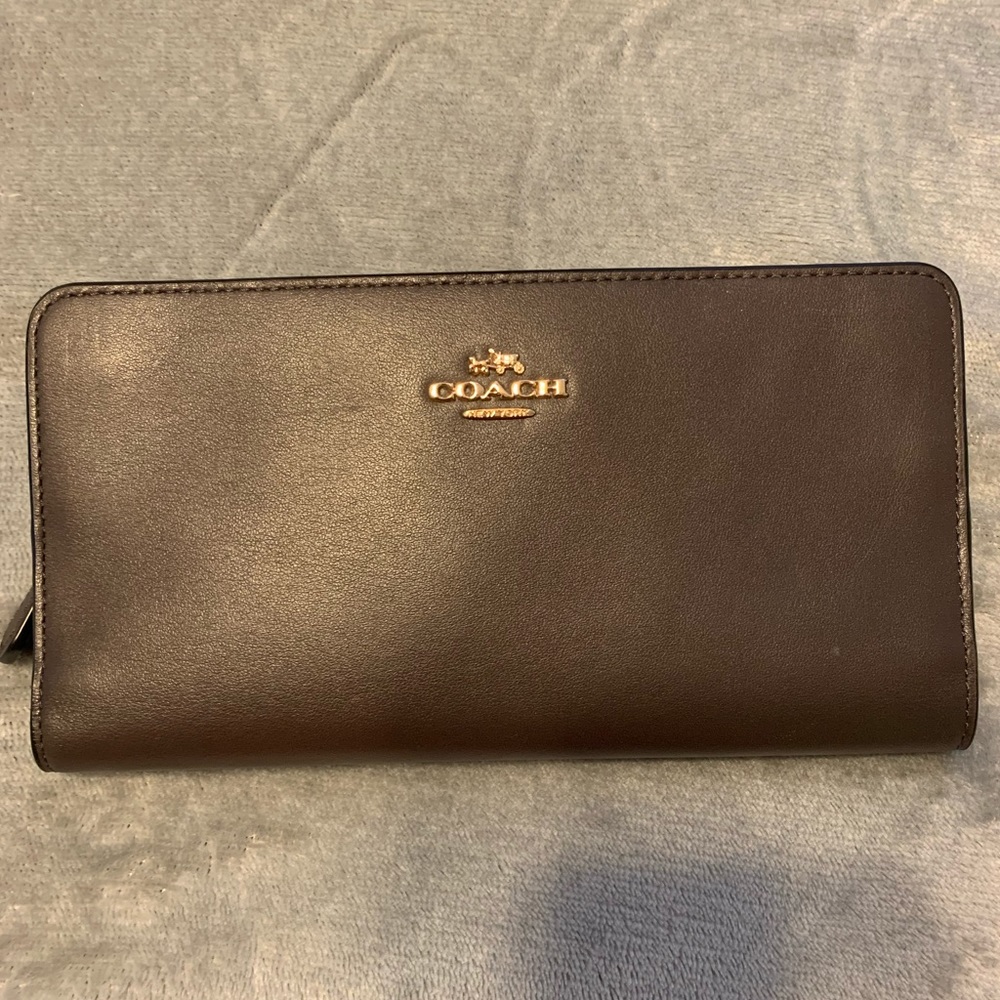 Coach wallet with plenty of room